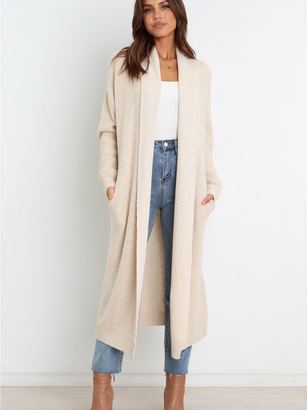 The limited Full length cartigan with pockets and hood